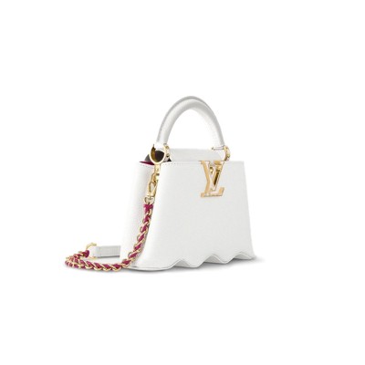 LOUIS VUITTON CAPUCINES MINI M22121 (21*14*8cm)